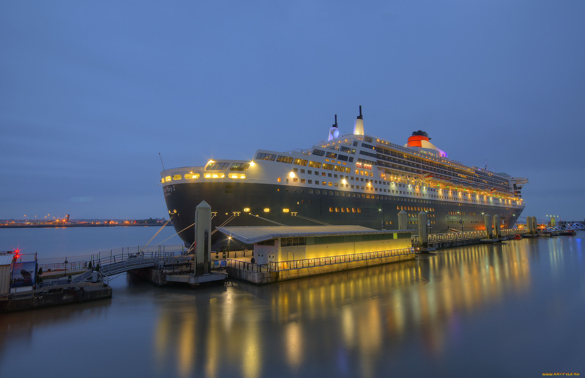 queen mary 2 in liverpool, , , , , , 